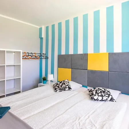 Pod Modrzewiem 홀리데이파크 우스트 노리 모르스키